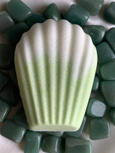 Load image into Gallery viewer, Bath Bomb- Ocean Dreams